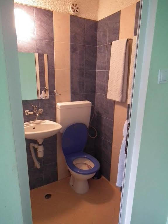 Guest House Bedrock Belogradchik Bagian luar foto